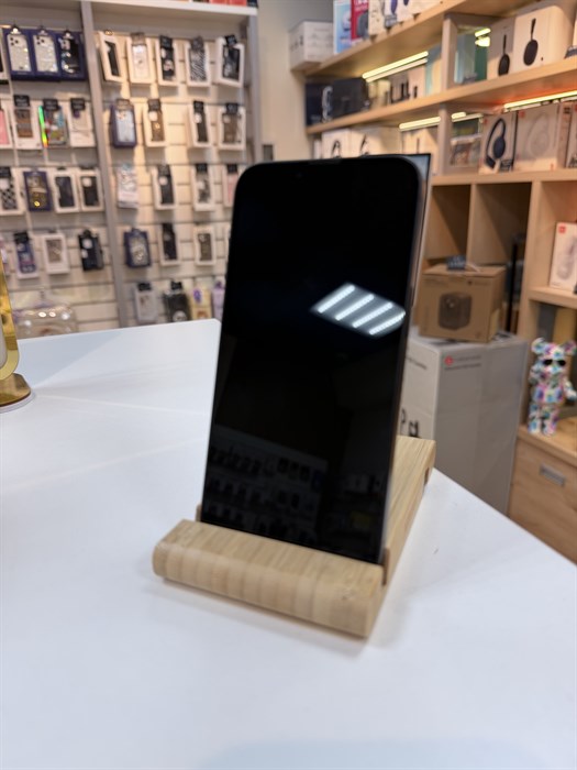 Б.У. Смартфон Apple iPhone 16E 256 ГБ (352812193065432) 6619 - фото 36450